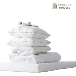 Szállodai párnák és paplanok